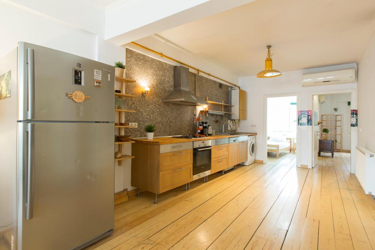 Great 5 Min Taksim Square Apartament